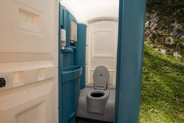 Porta potty delivery and setup in Grand Canyon Village, AZ